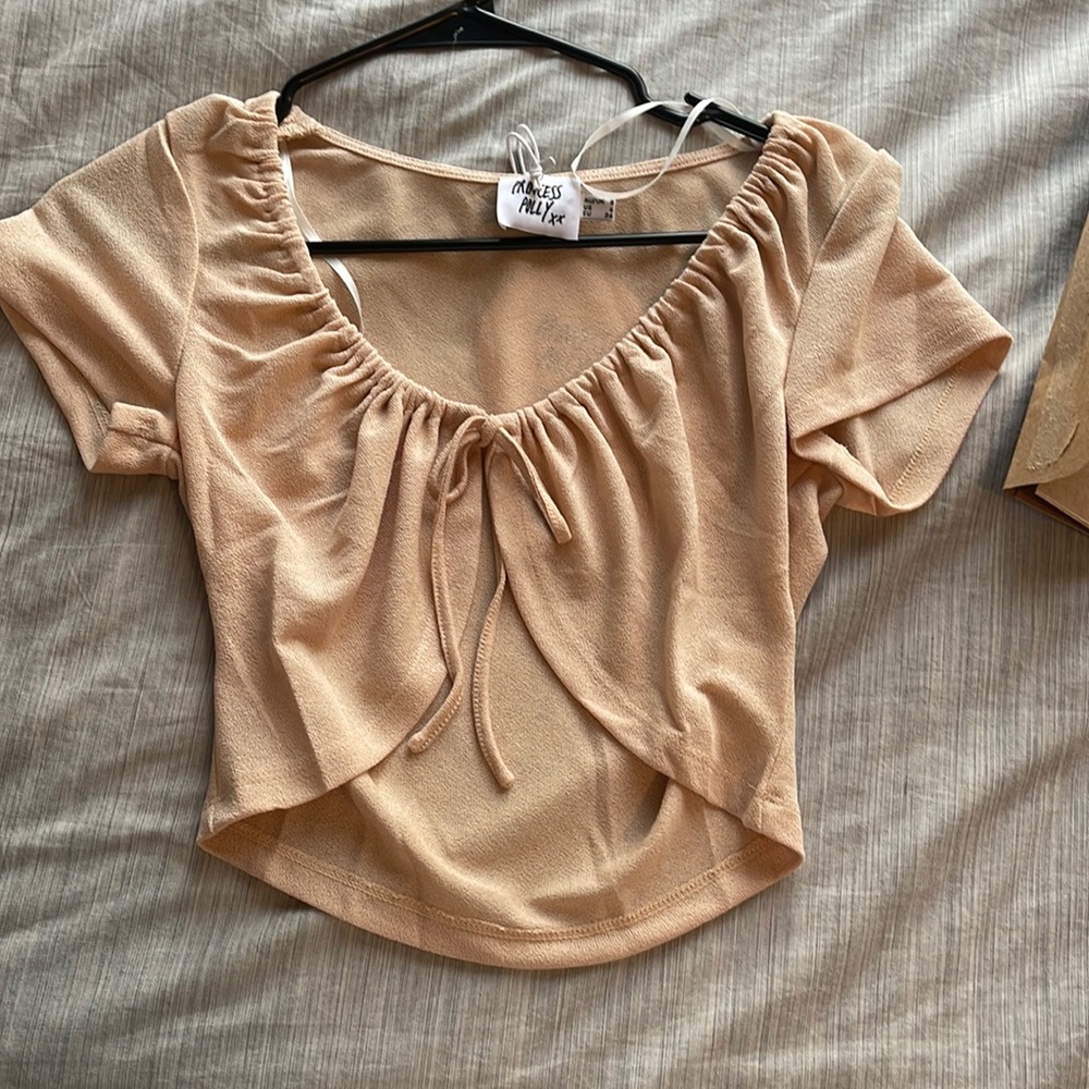 Tie crop top